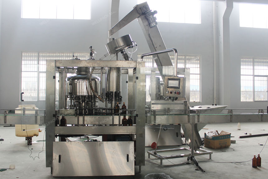 Liquor Bottling Machine