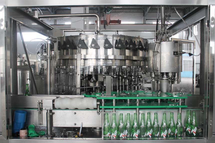 Carbonated Drink Filling Machine